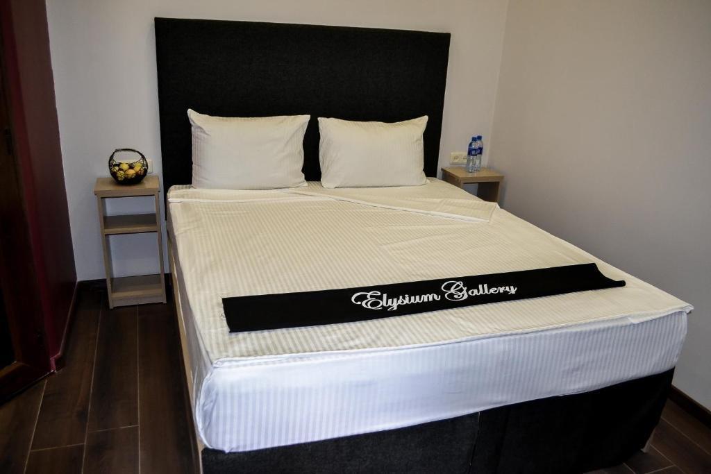 Elysium Gallery Hotel Erevan Exterior foto